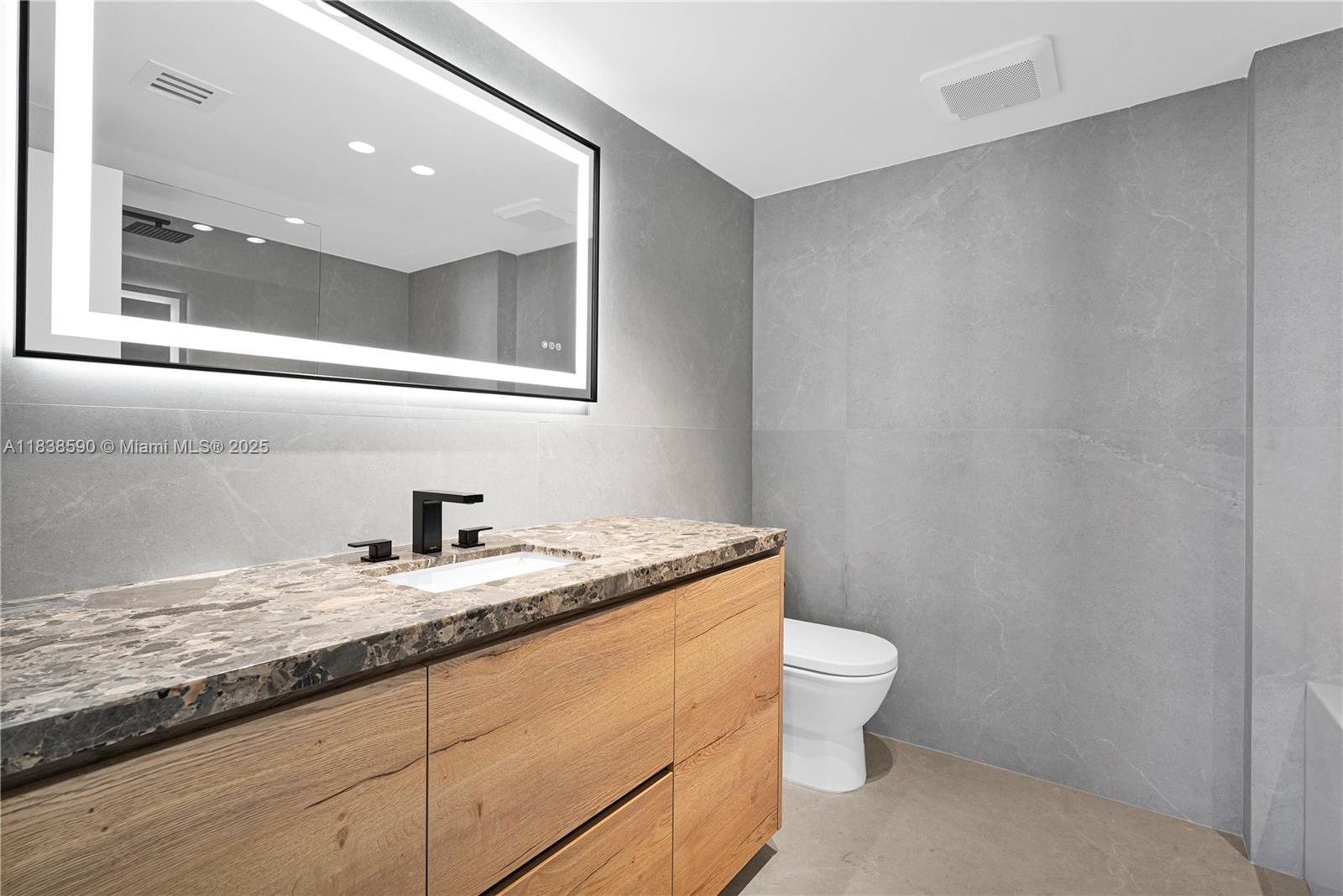 CARAVELLE CONDO - Residential Lease