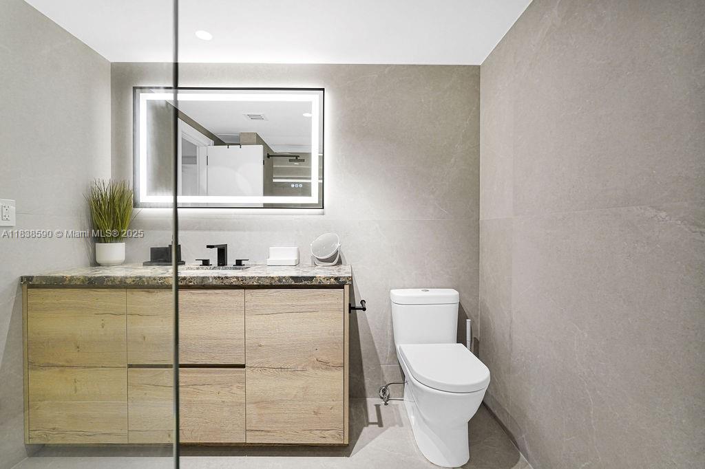 CARAVELLE CONDO - Residential Lease