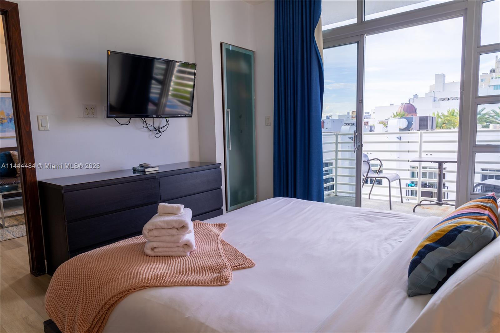 THE STRAND ON OCEAN DRIVE - Residential