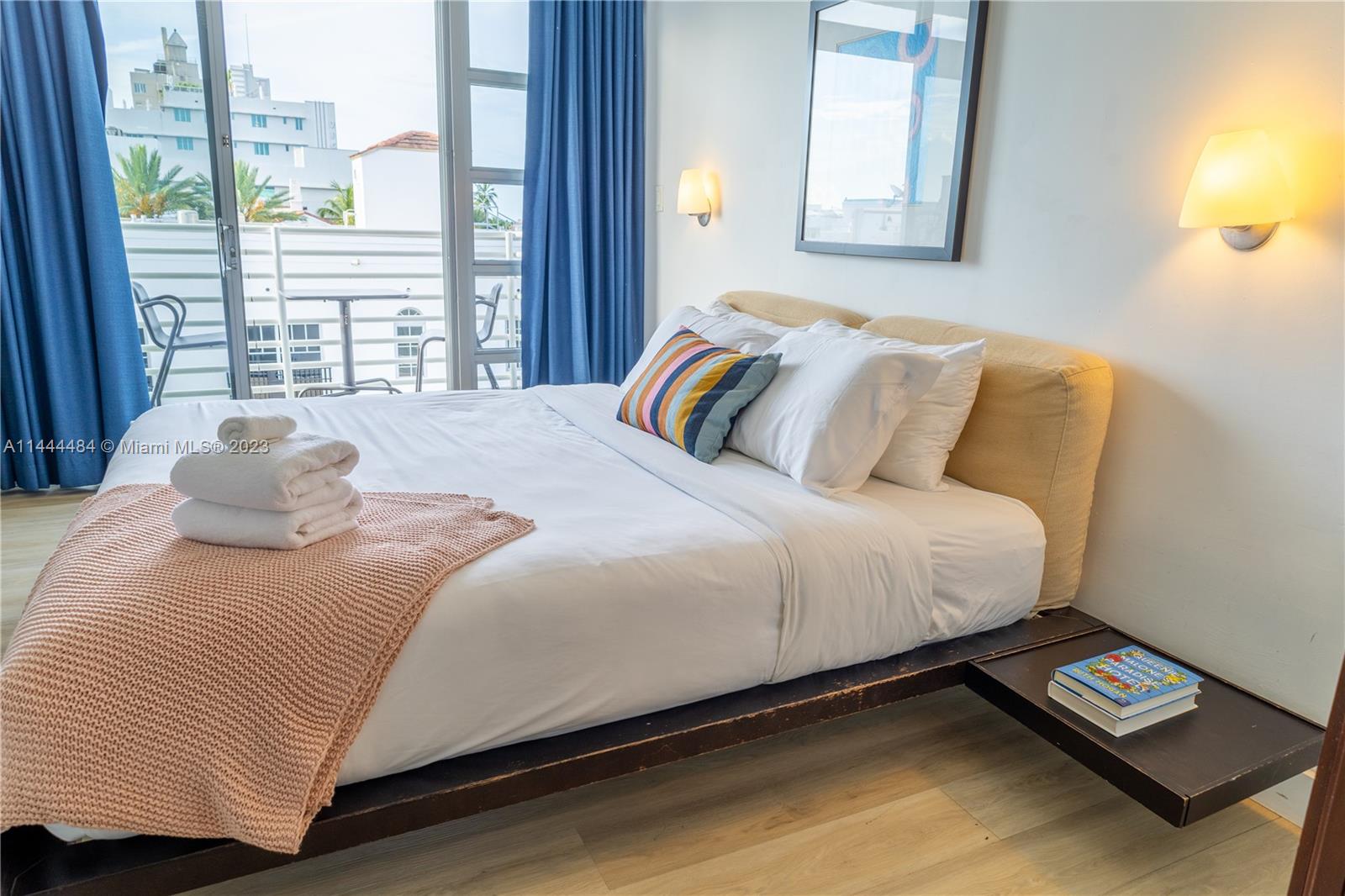 THE STRAND ON OCEAN DRIVE - Residential