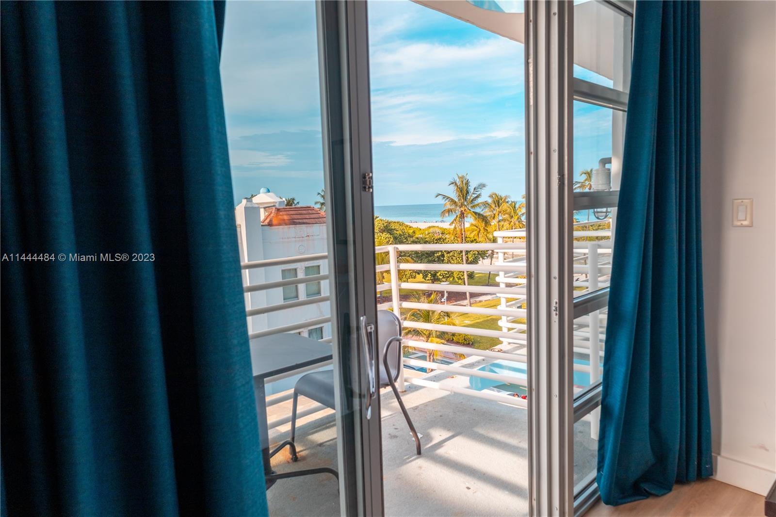 THE STRAND ON OCEAN DRIVE - Residential