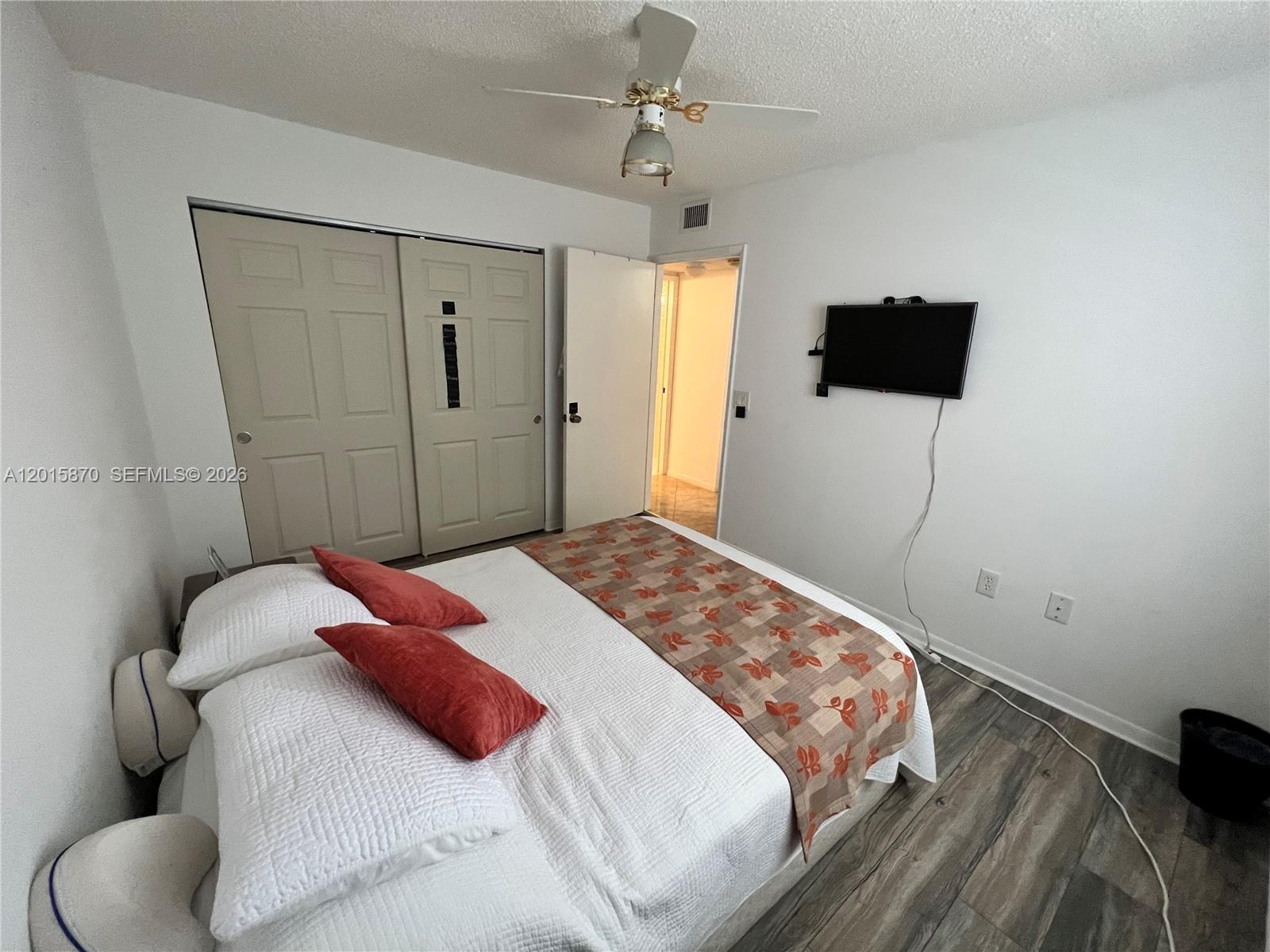 CYPRESS BEND CONDOMINIUM - Residential