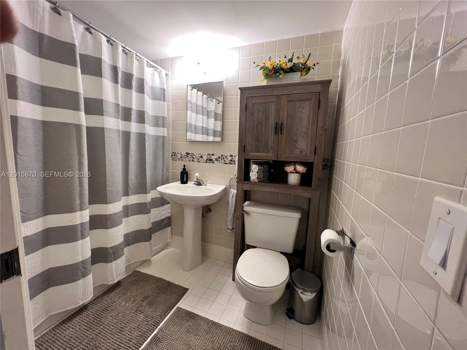 CYPRESS BEND CONDOMINIUM - Residential