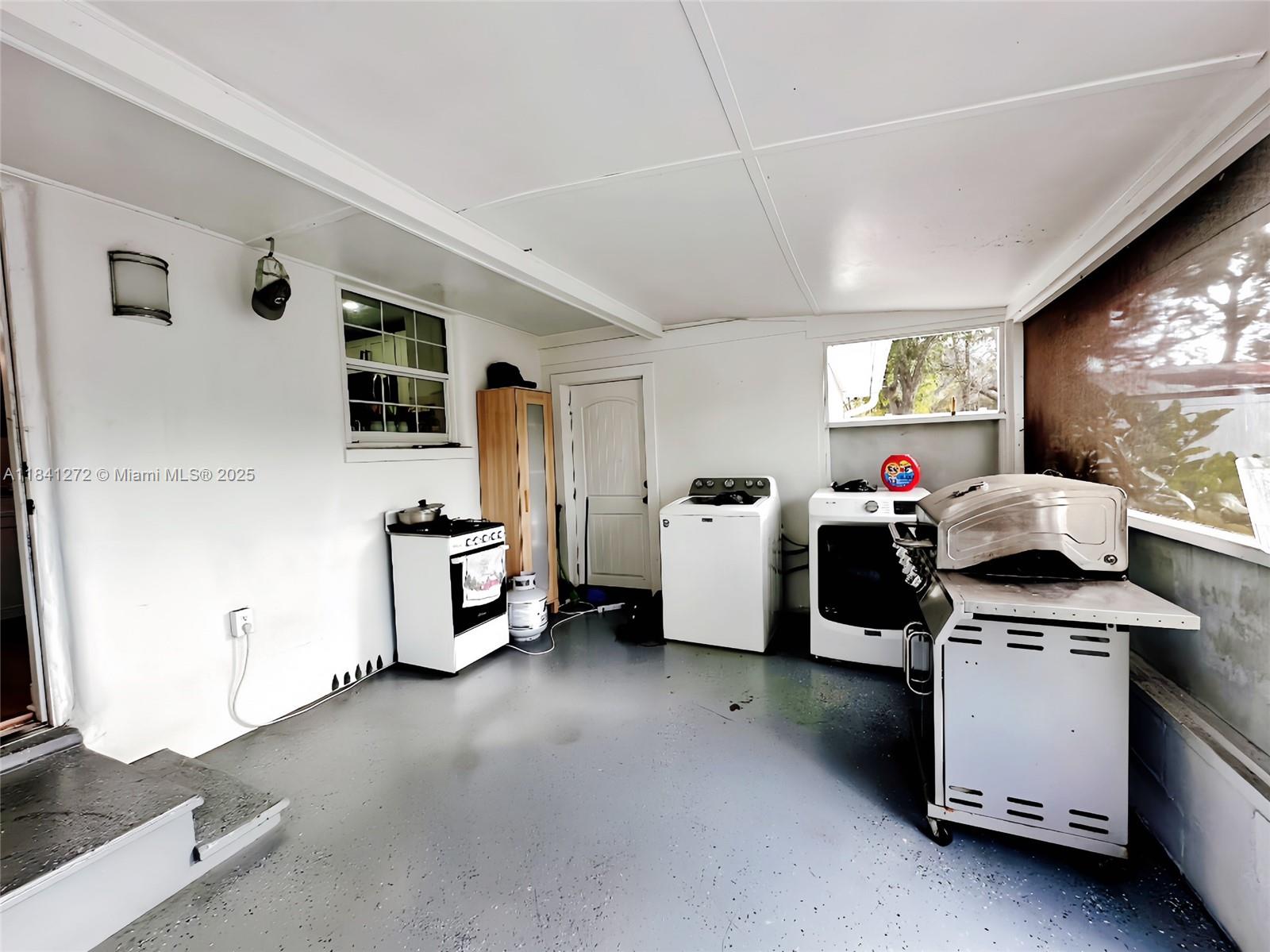 Sinewood - Residential