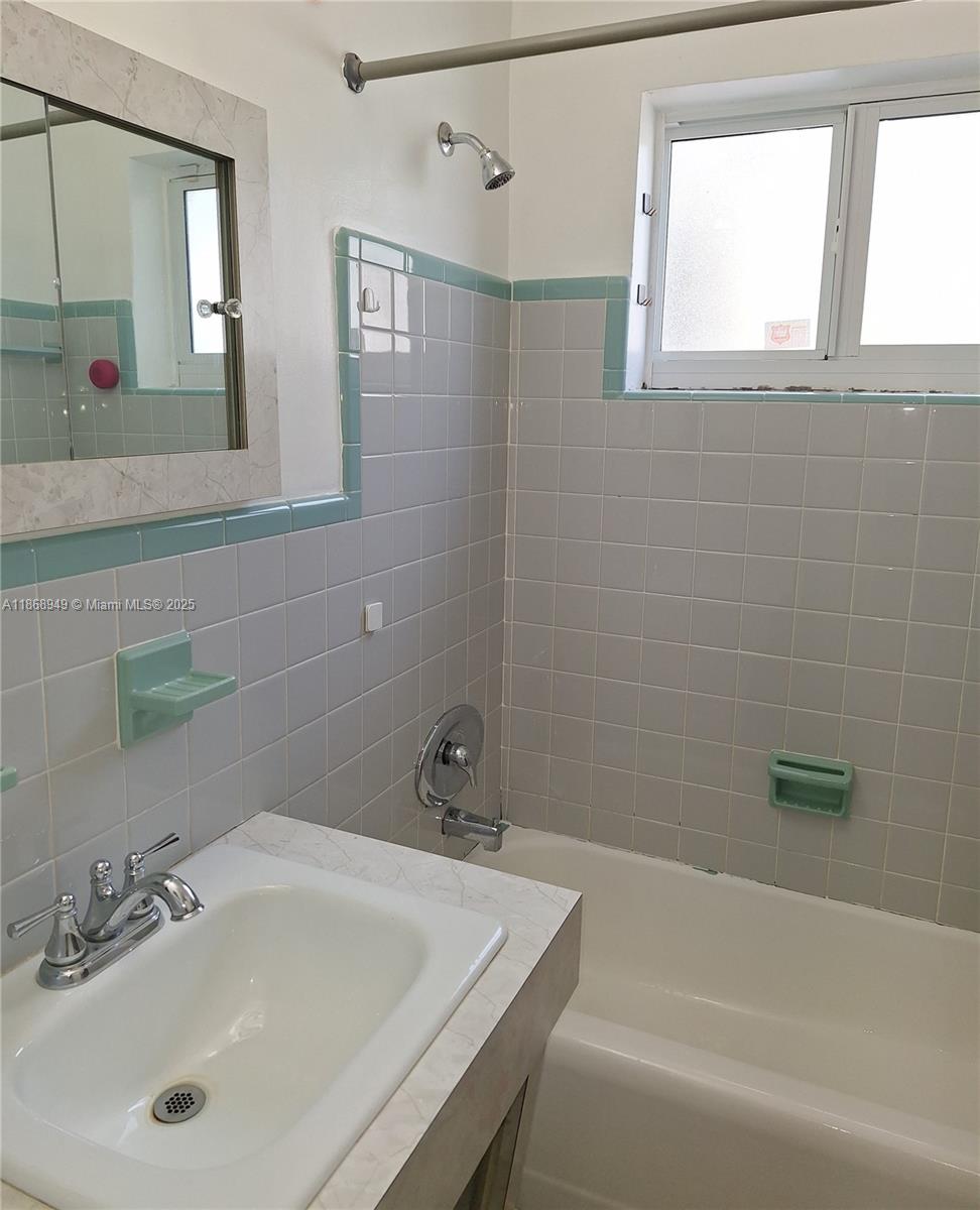 MIRAMAR SEC 6 - Residential