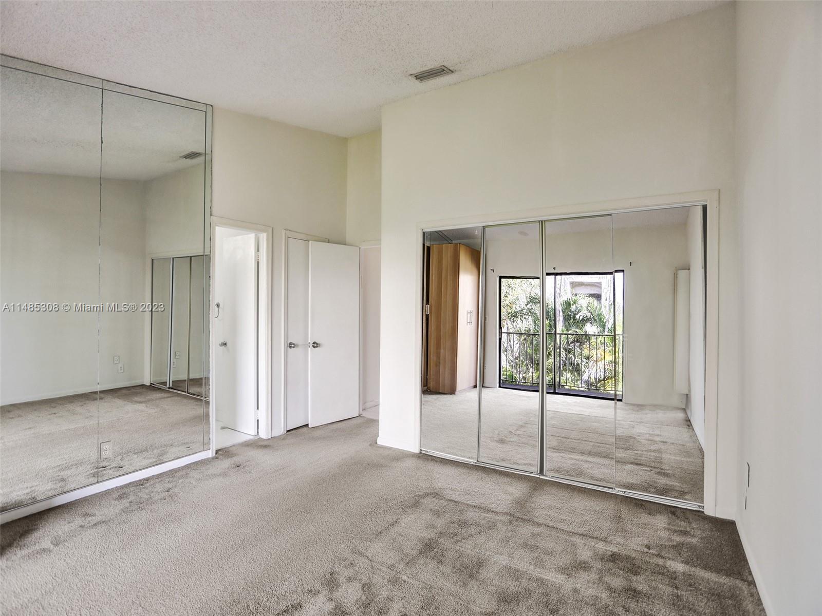 LAKEVIEW TOWNHOUSES CONDO - Residential