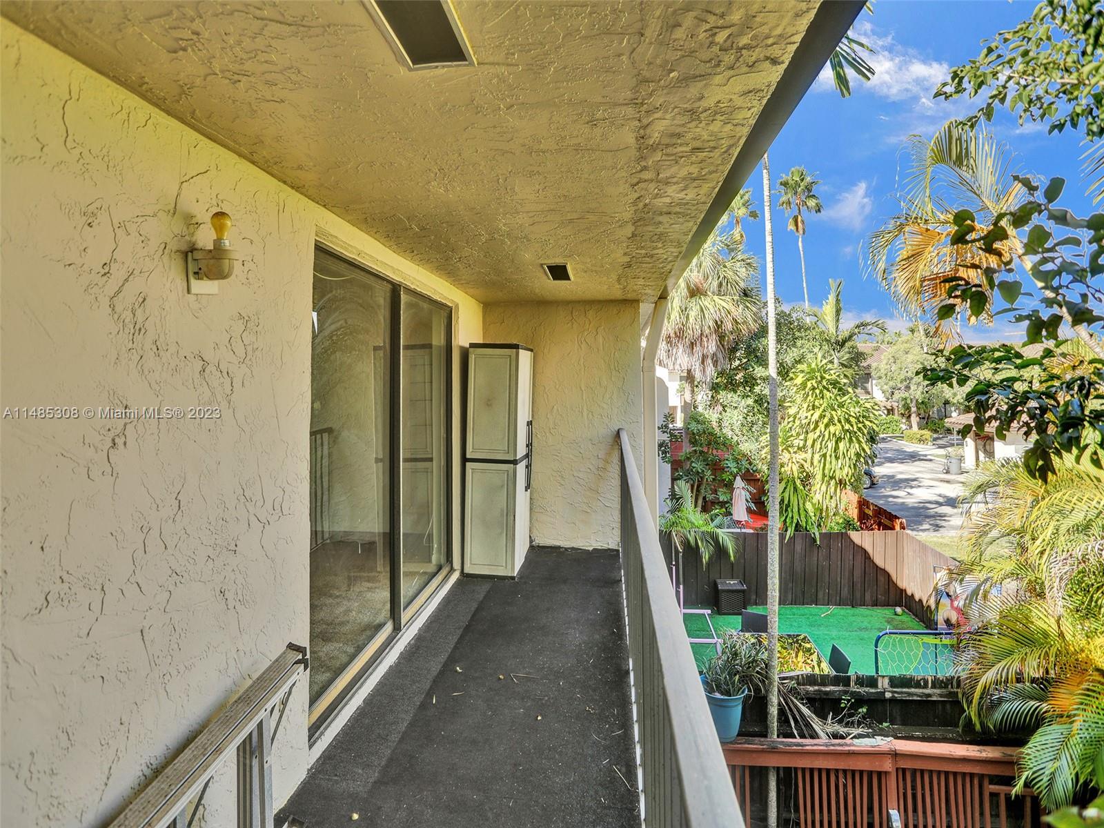 LAKEVIEW TOWNHOUSES CONDO - Residential