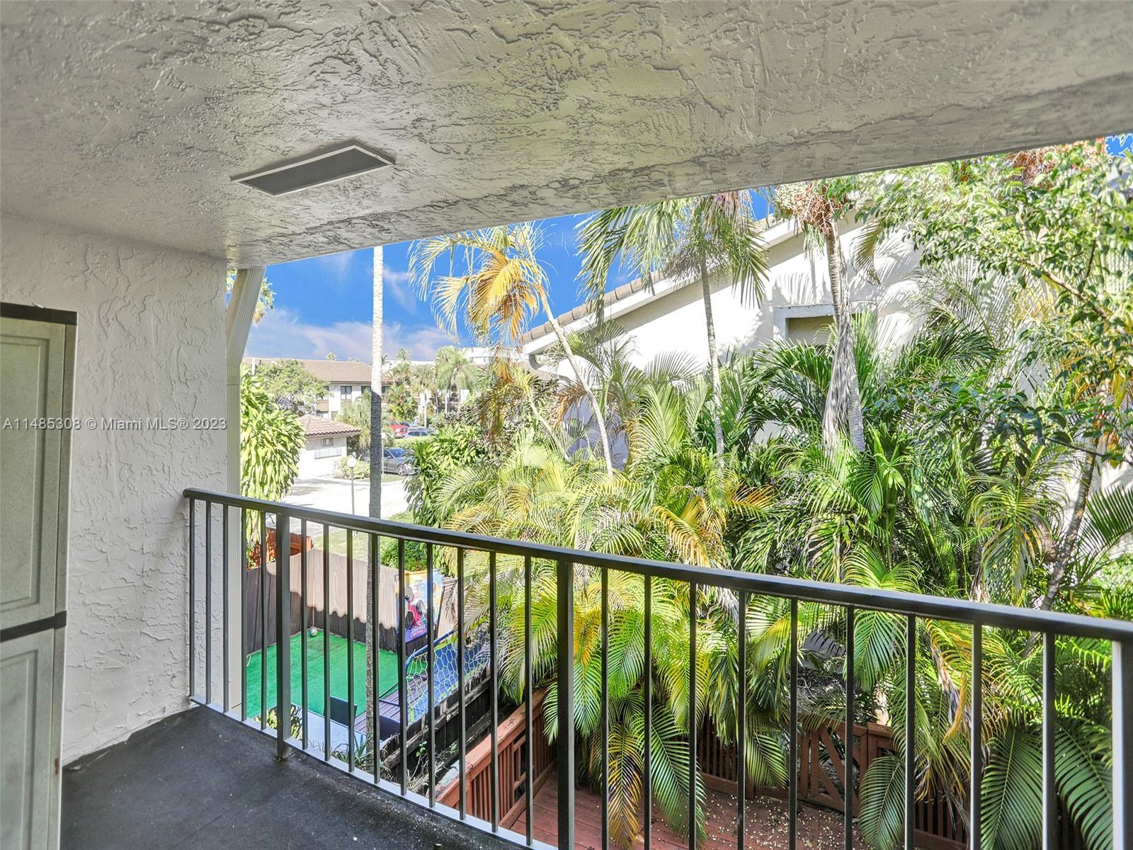 LAKEVIEW TOWNHOUSES CONDO - Residential