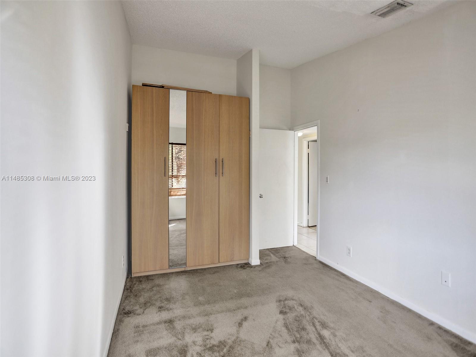 LAKEVIEW TOWNHOUSES CONDO - Residential