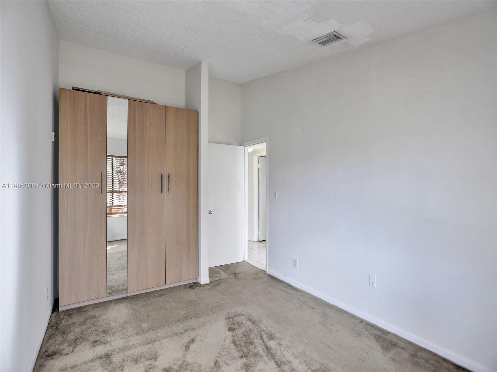 LAKEVIEW TOWNHOUSES CONDO - Residential