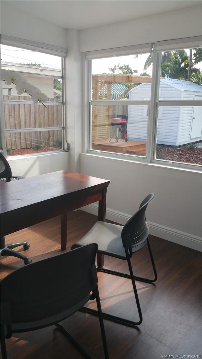 Hollywood Little Ranches - Residential