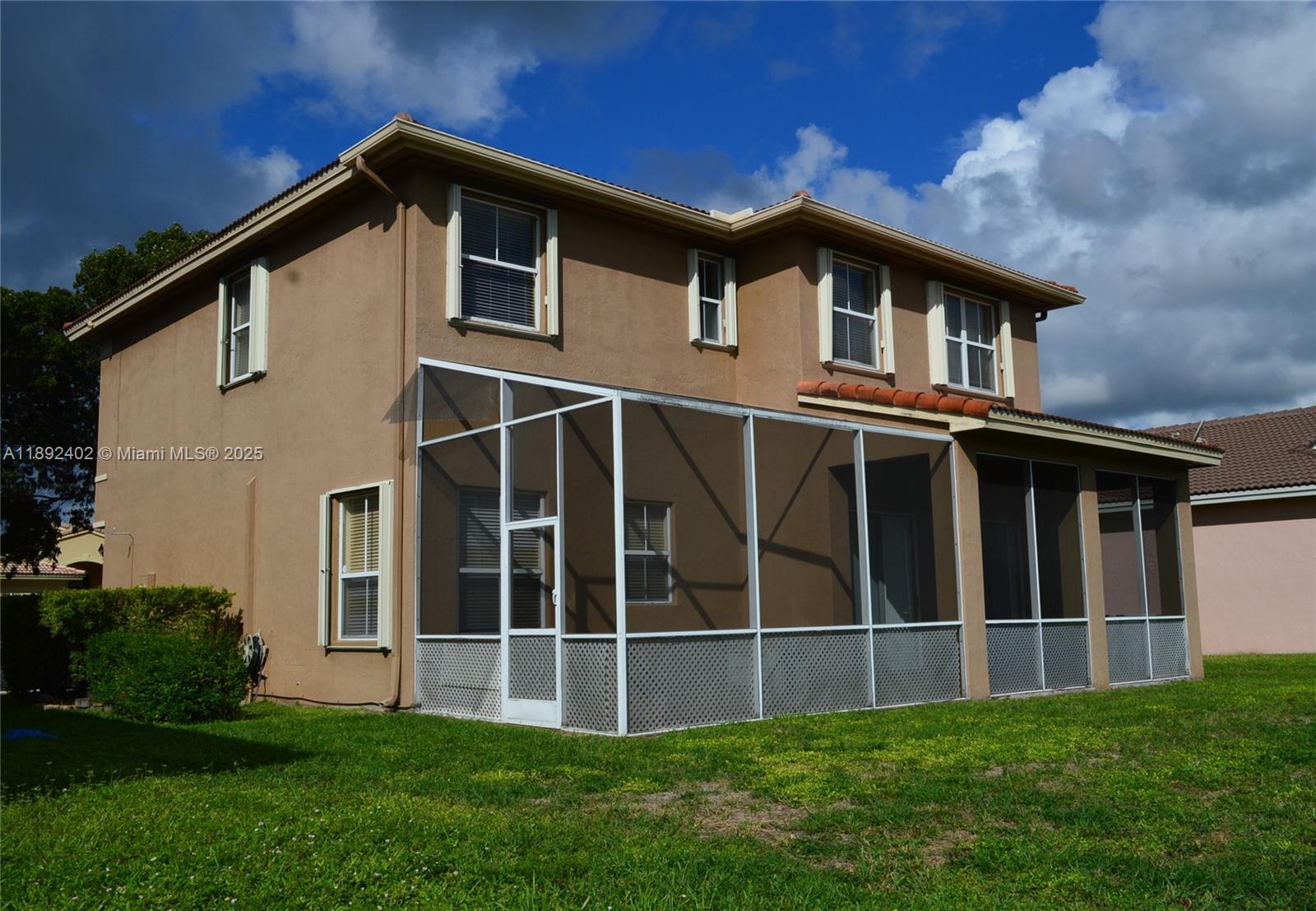 POD 3 AT MONARCH LAKES - Residential