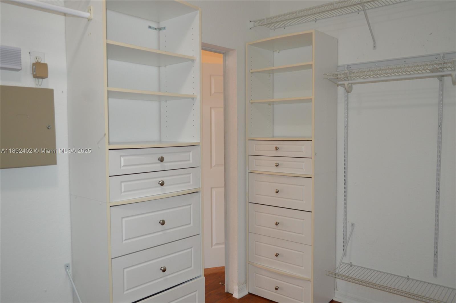 POD 3 AT MONARCH LAKES - Residential