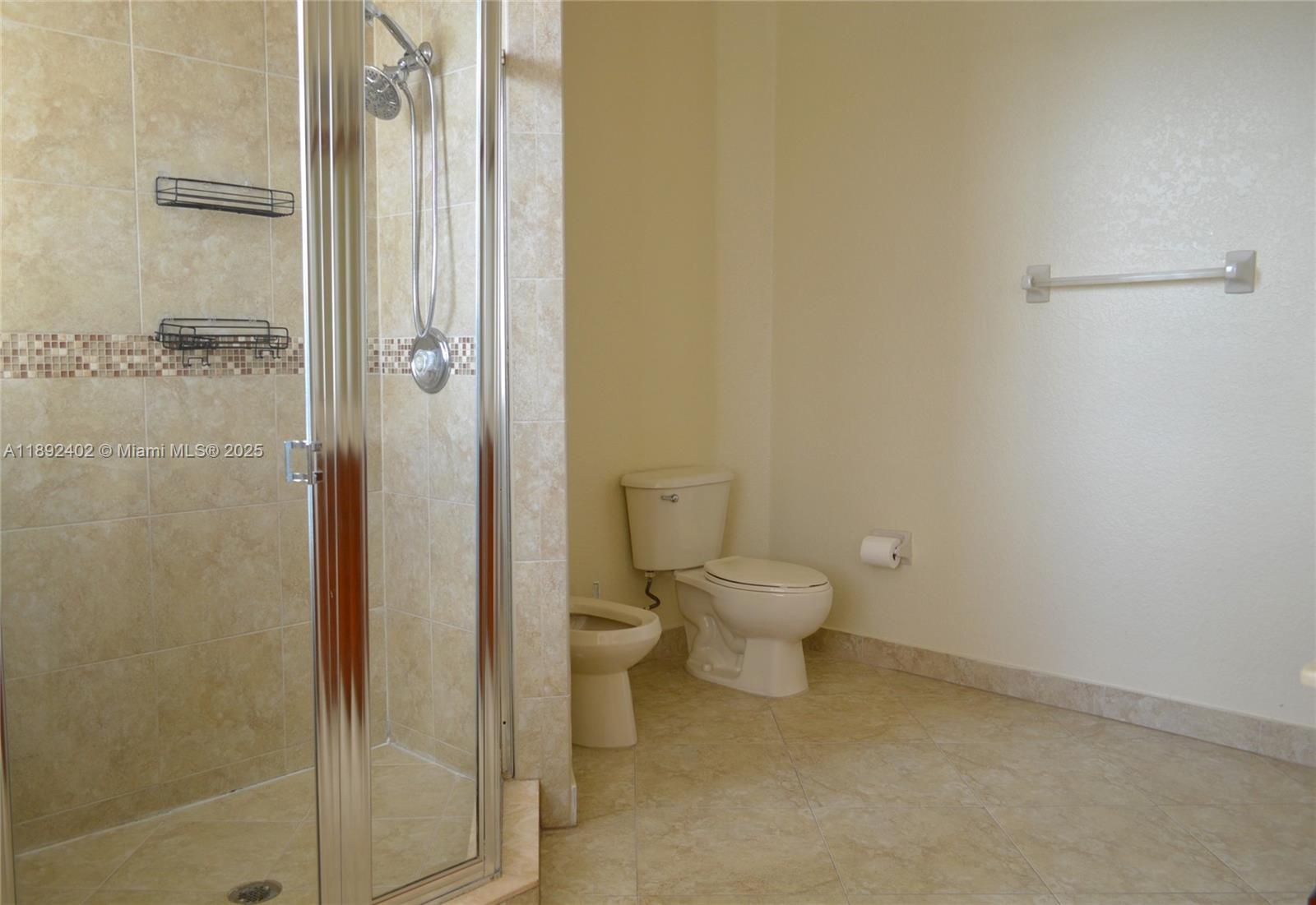 POD 3 AT MONARCH LAKES - Residential