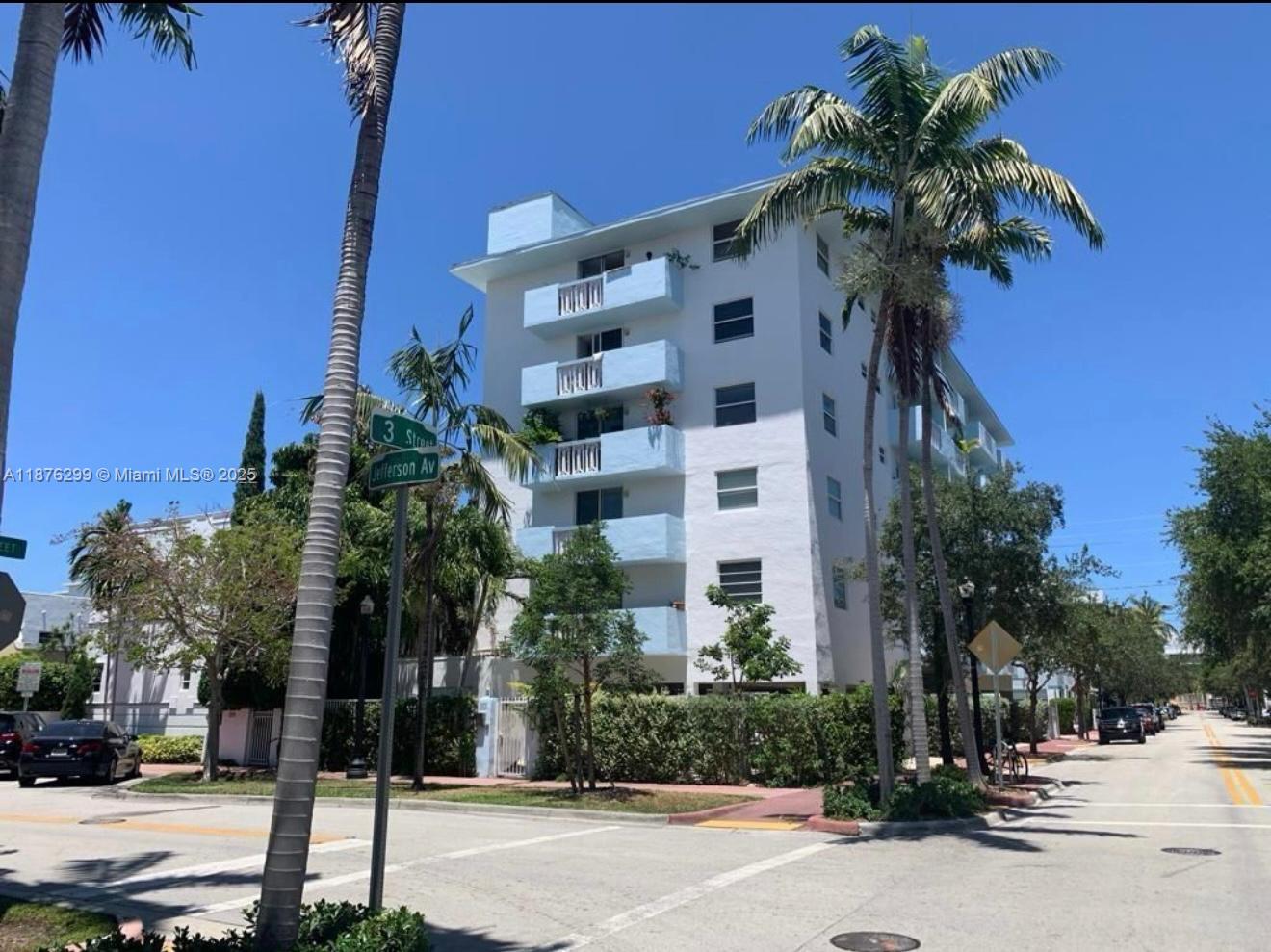 COMING SOON!!! Fall in Love with This Remodeled 1-Bedroom Gem in South of Fifth!
Don’t miss this beautifully remodeled, move-in ready 1 bedroom, 1 bathroom apartment located in the highly sought-after South of Fifth neighborhood. Bright and spacious, this unit features an open floor plan, sleek stainless steel appliances, in-unit washer and dryer, and a private balcony with stunning views.
Additional perks include covered parking, modern finishes throughout, and a welcoming, sunlit interior.
Perfectly positioned just steps from the beach, South Pointe Park, and world-class shopping and dining, this is coastal living at its best.
Make your appointment now—this one won’t last!