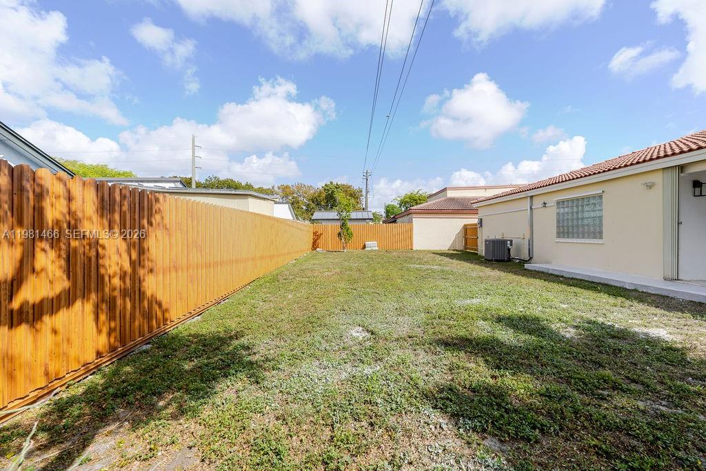 POINCIANA POINTE PHASE 1 - Residential