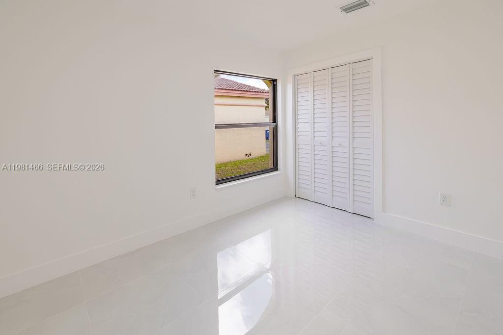 POINCIANA POINTE PHASE 1 - Residential