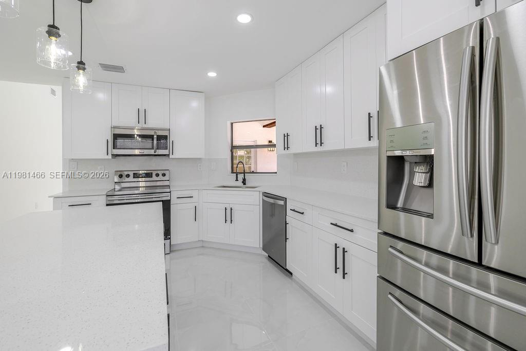 POINCIANA POINTE PHASE 1 - Residential