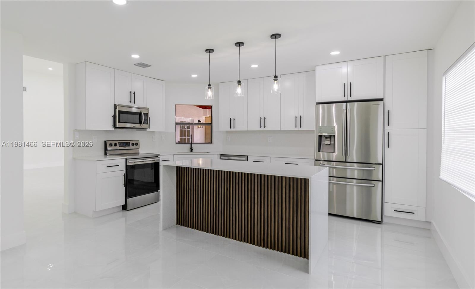 POINCIANA POINTE PHASE 1 - Residential