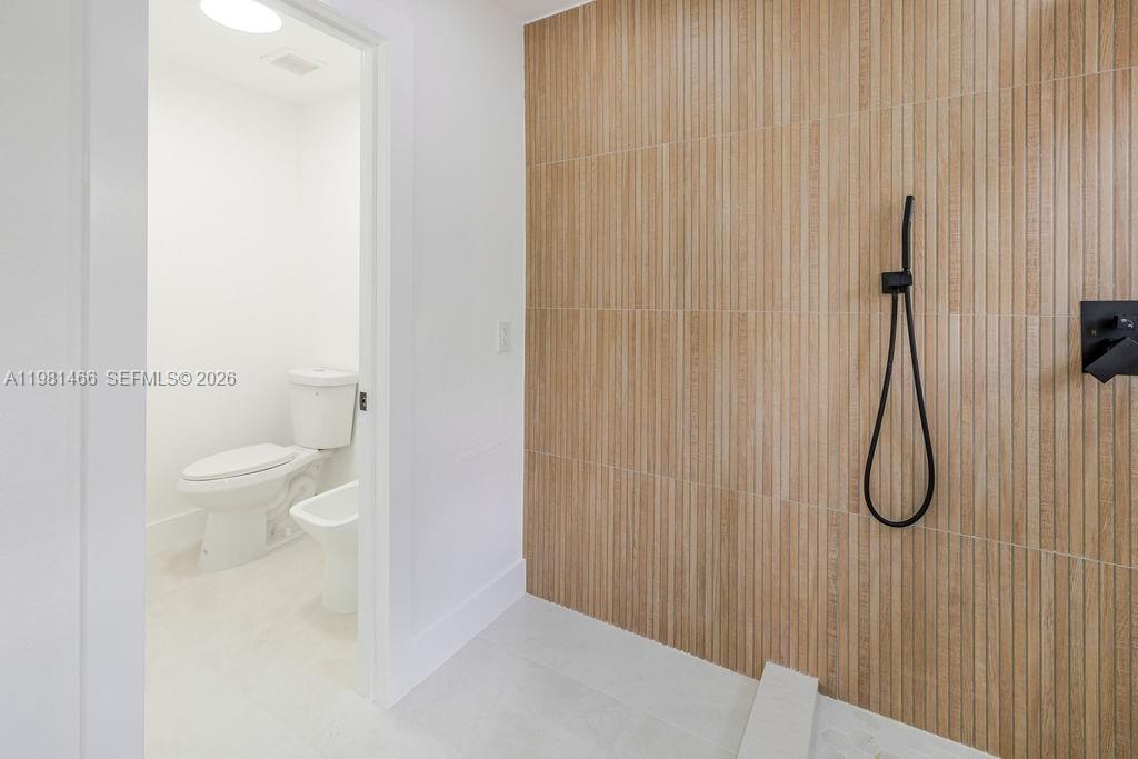 POINCIANA POINTE PHASE 1 - Residential