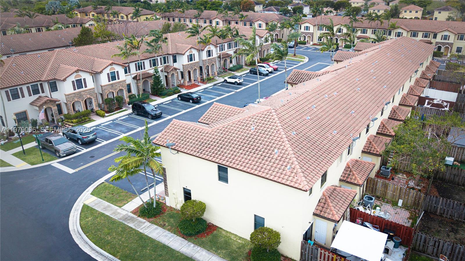 MARTINIQUE AT OASIS REPLAT - Residential