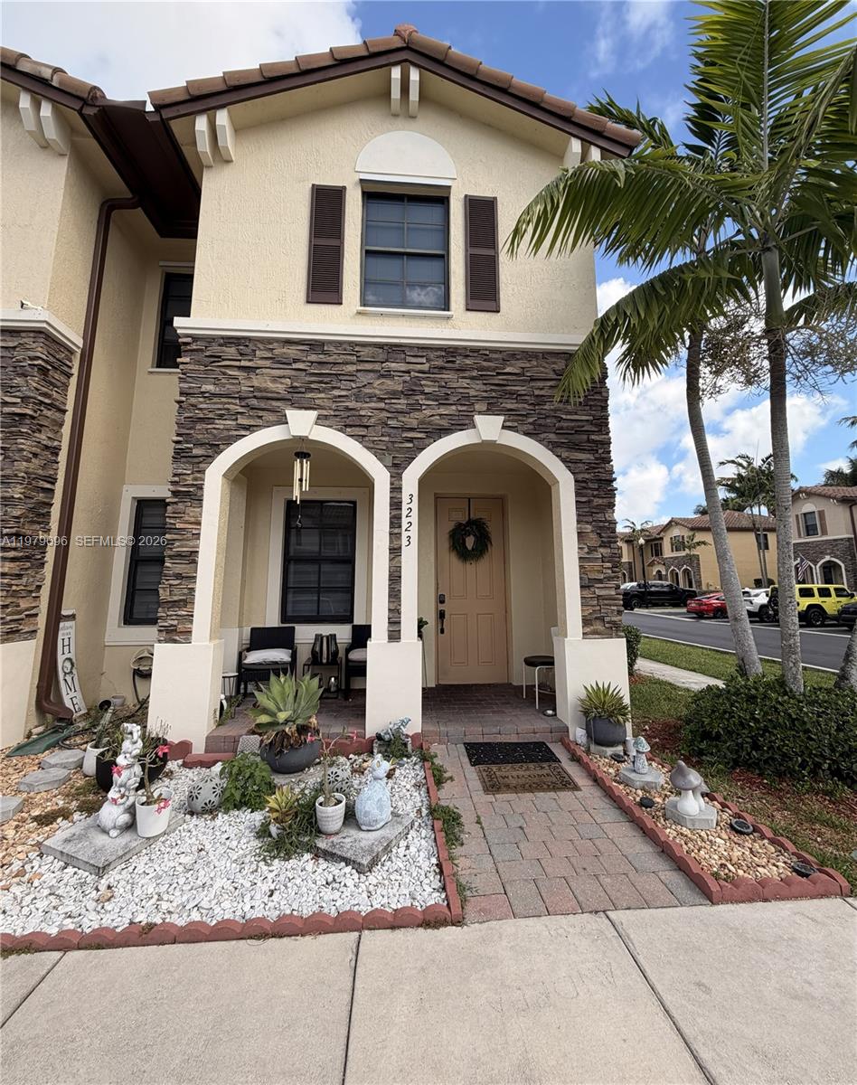 MARTINIQUE AT OASIS REPLAT - Residential