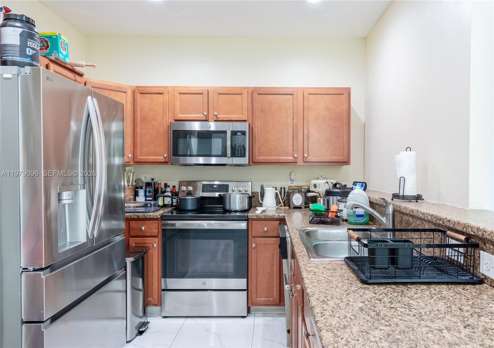 MARTINIQUE AT OASIS REPLAT - Residential