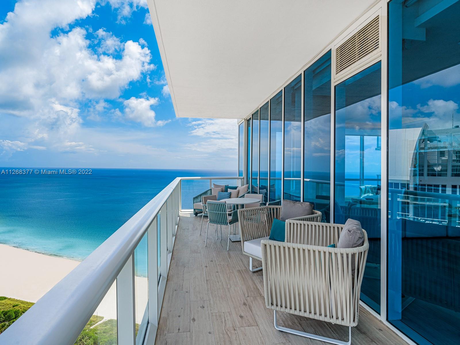 CONTINUUM ON SOUTH BEACH - Residential