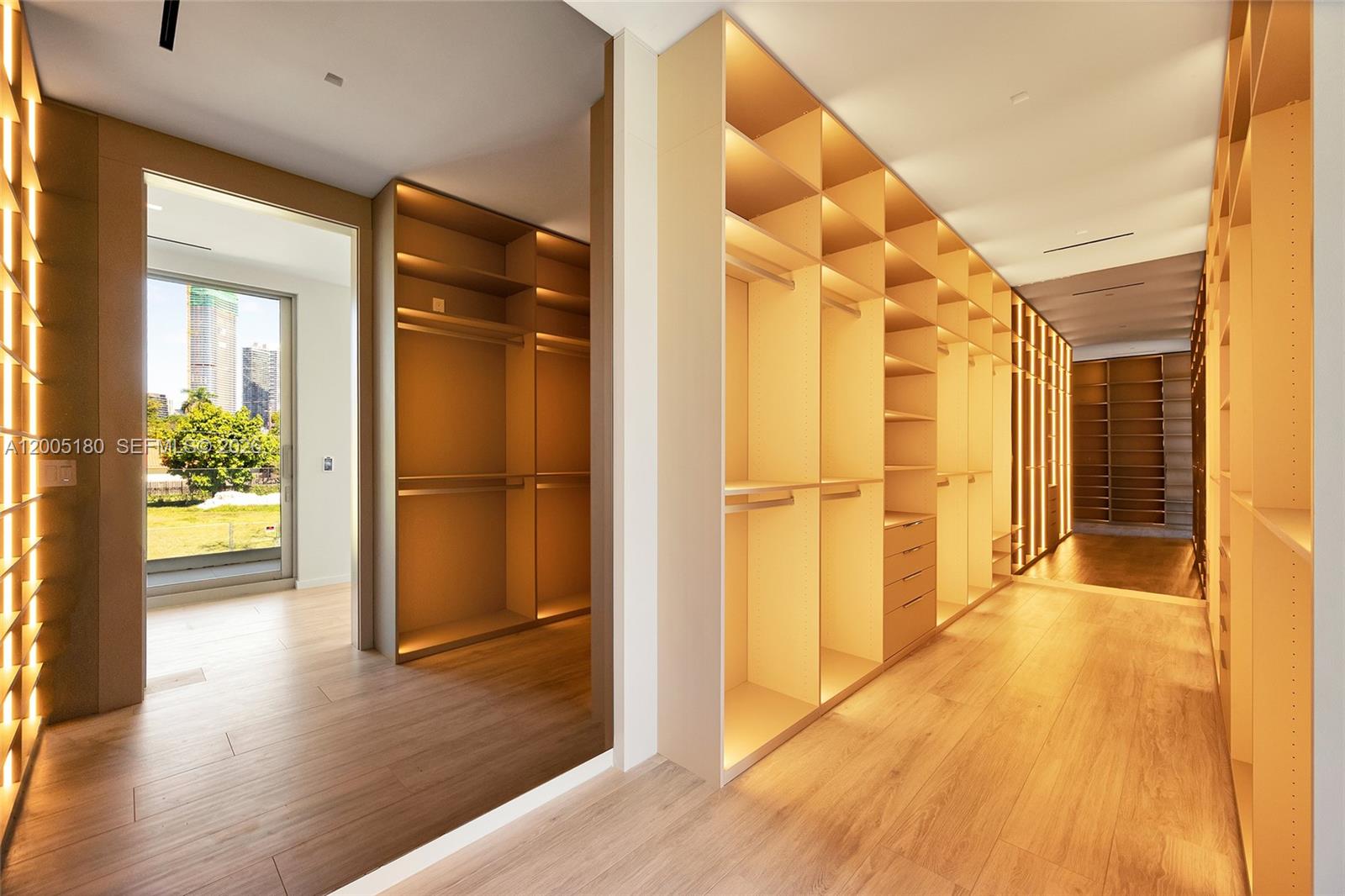 HOLLEMAN PARK - Residential