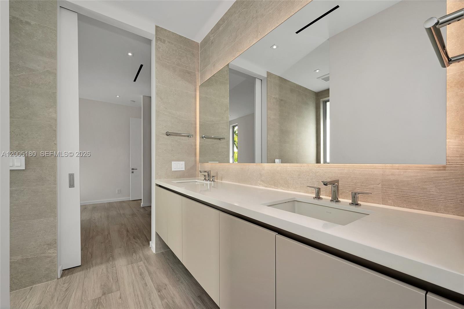 HOLLEMAN PARK - Residential