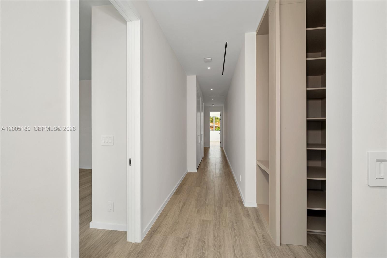 HOLLEMAN PARK - Residential