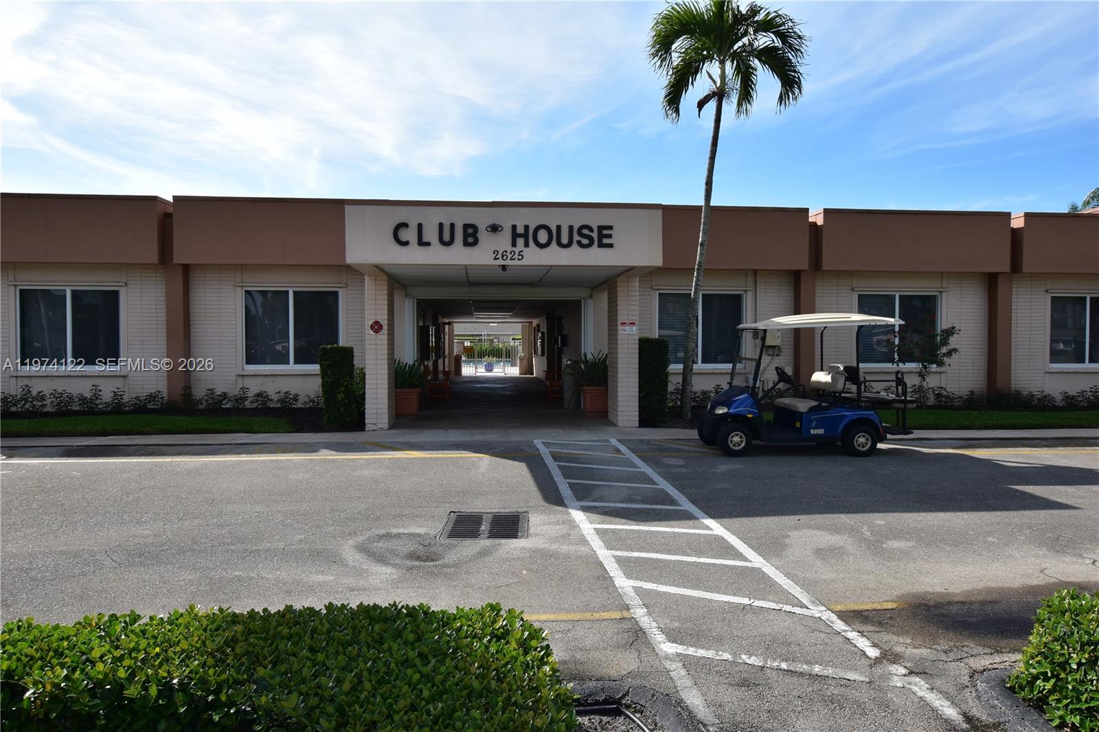 CRESTHAVEN VILLAS CONDO 2 - Residential