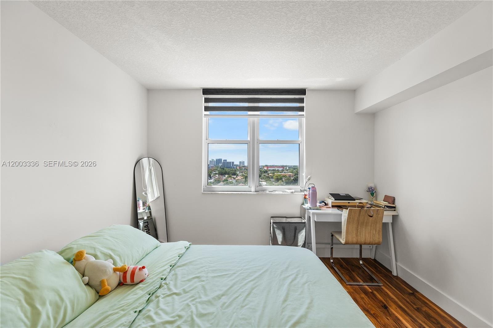 THE ASTON CONDO - Residential