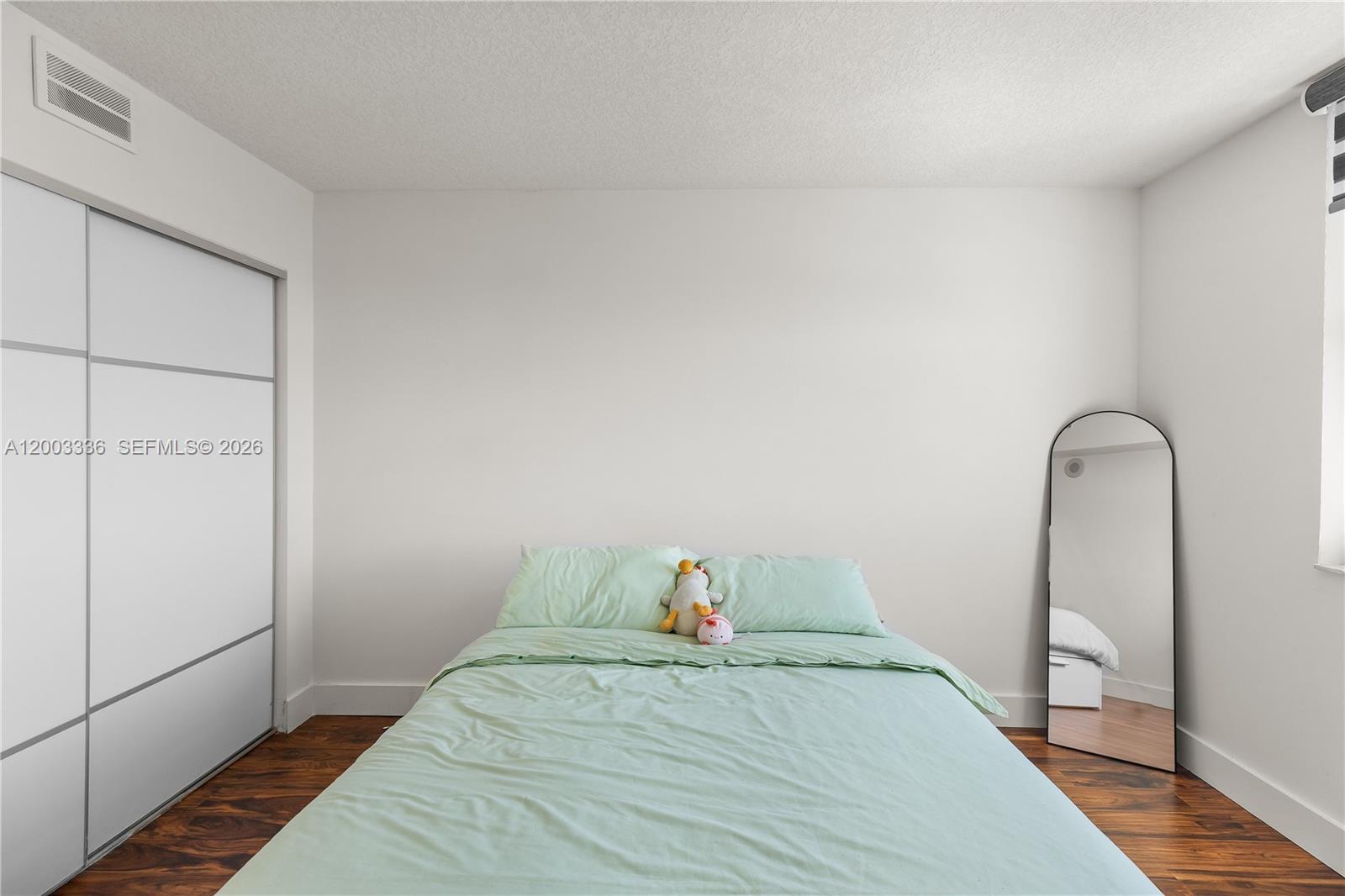 THE ASTON CONDO - Residential