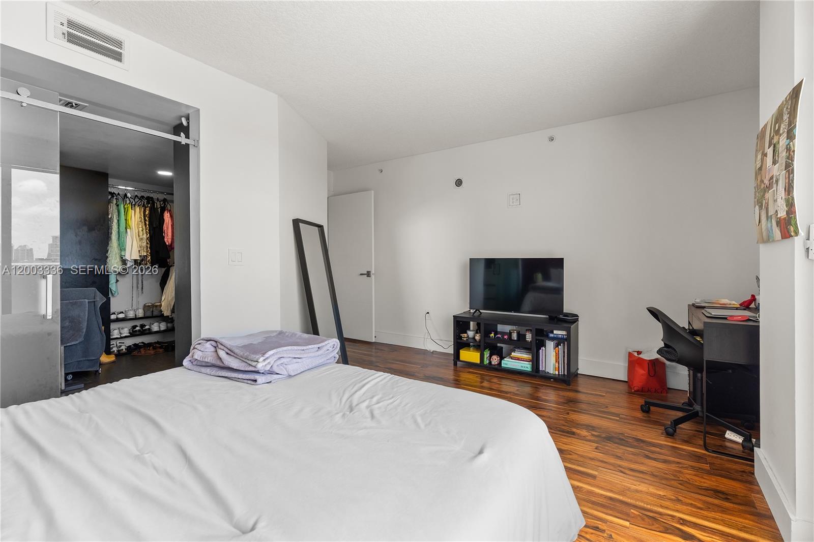 THE ASTON CONDO - Residential