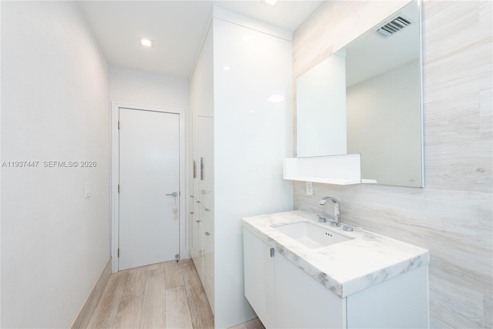 CORAL GABLES COUNTRY CLUB - Residential