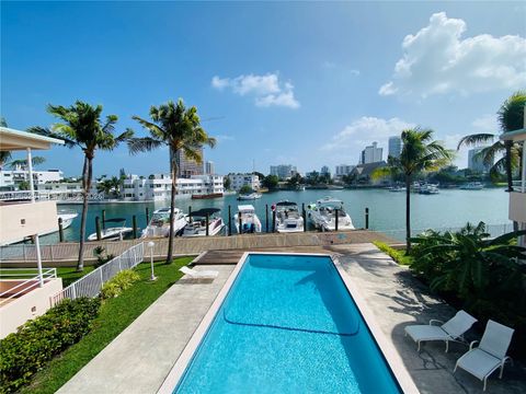 6881 Bay Dr 11 Miami Beach FL 33141