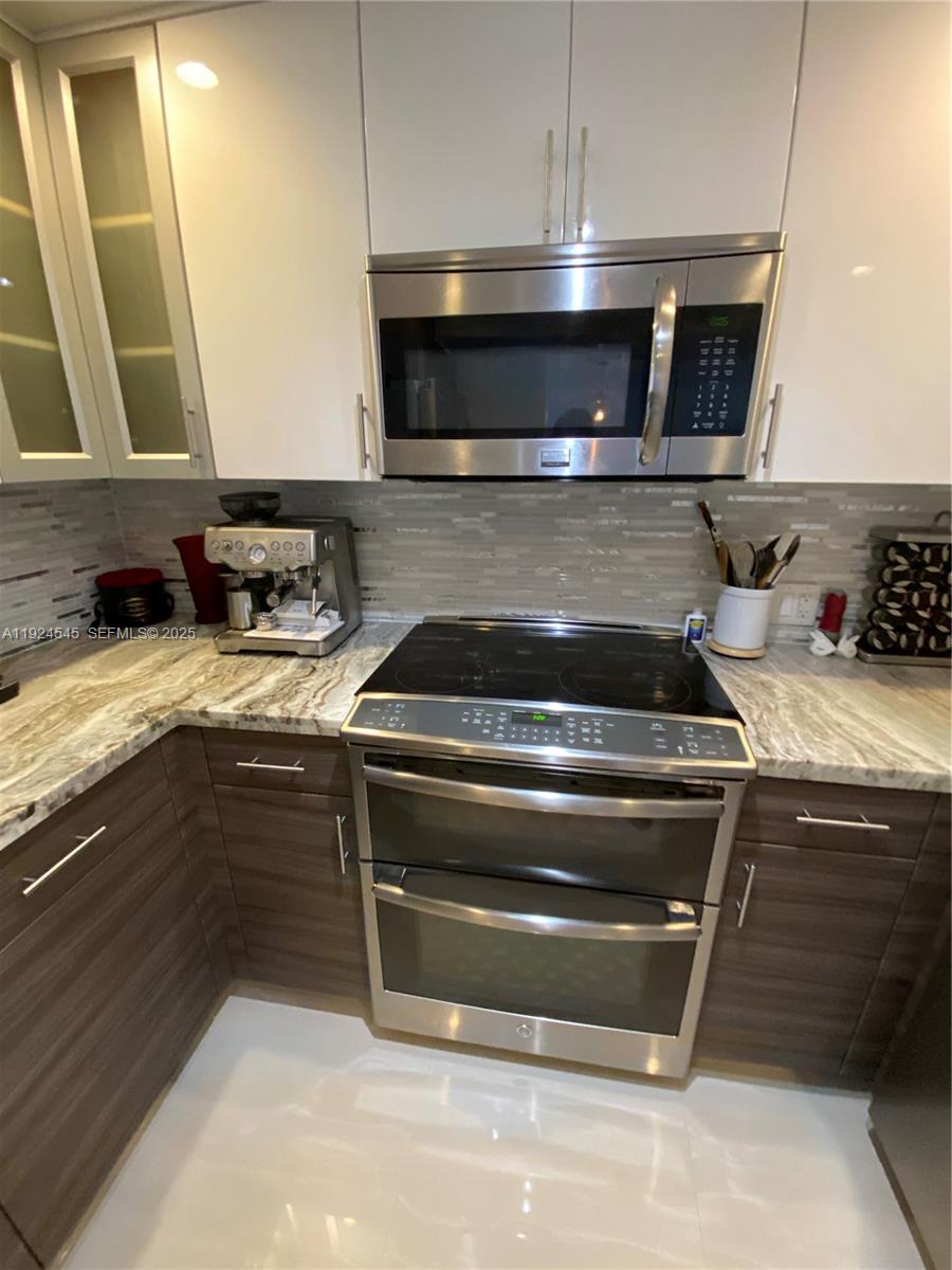 ALLINGTON TOWERS NORTH CO - Residential Lease