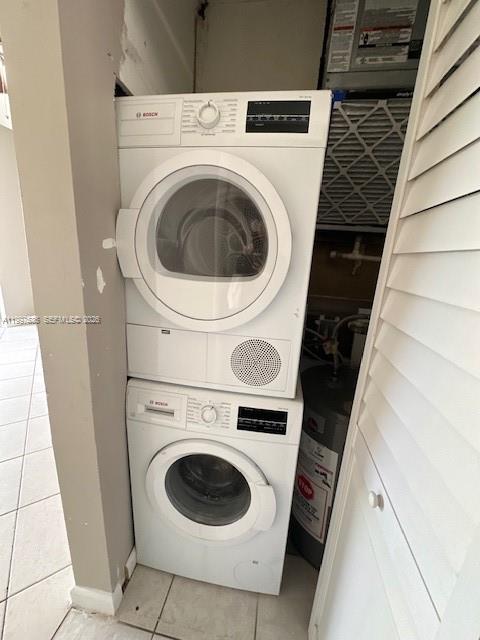 REFLECTIONS AT PEMBROKE P - Residential Lease