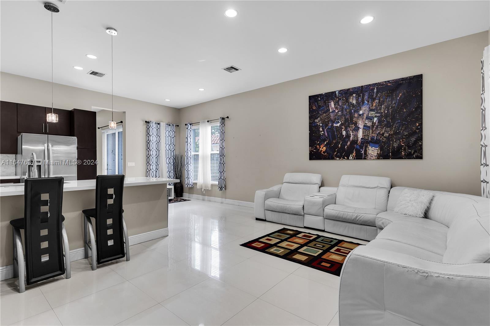 LAUDERDALE - Residential