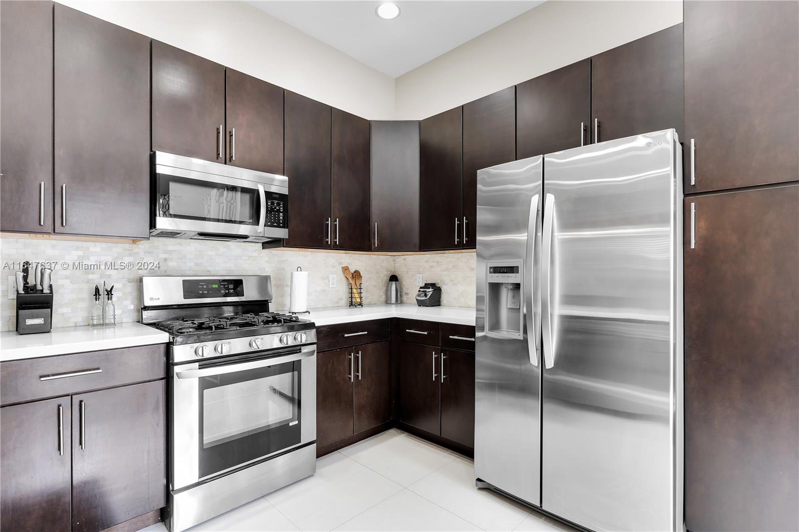 LAUDERDALE - Residential