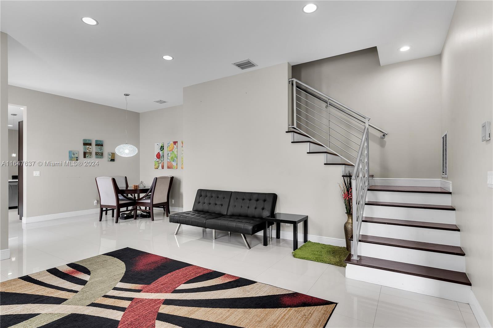 LAUDERDALE - Residential
