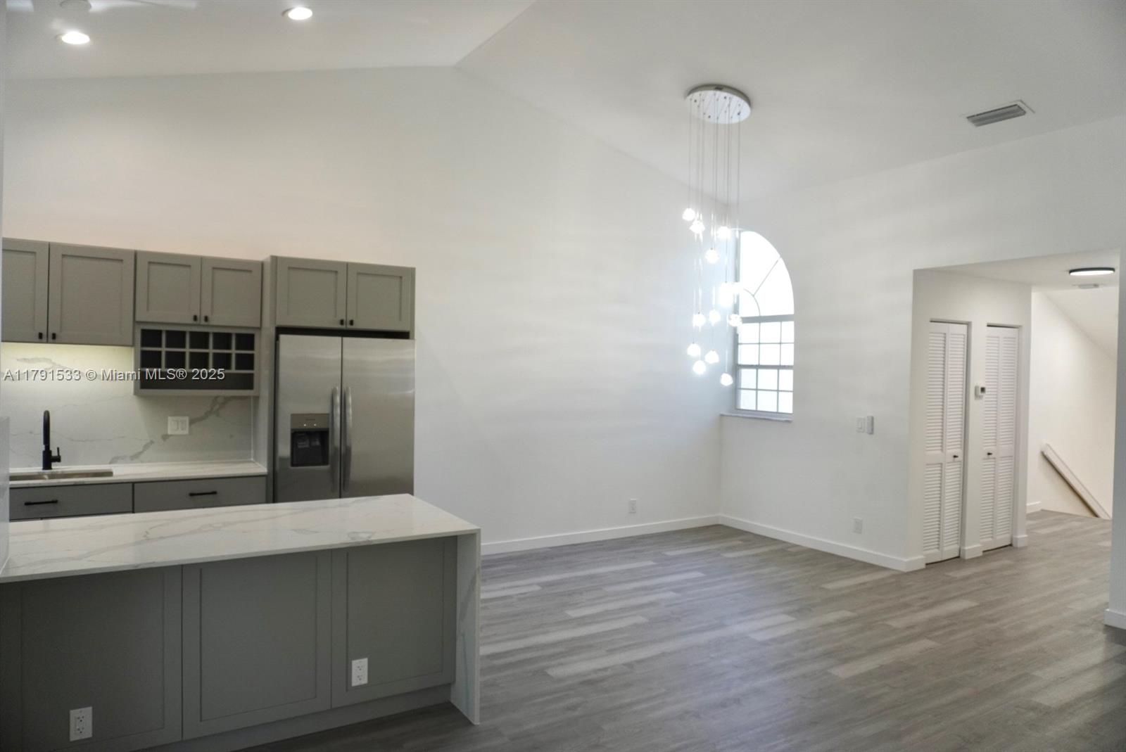 FAIRWAYS AT SOMERSET COND - Residential