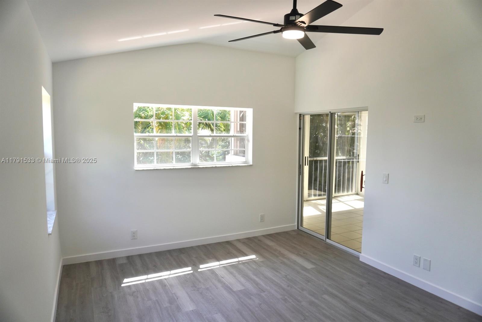 FAIRWAYS AT SOMERSET COND - Residential