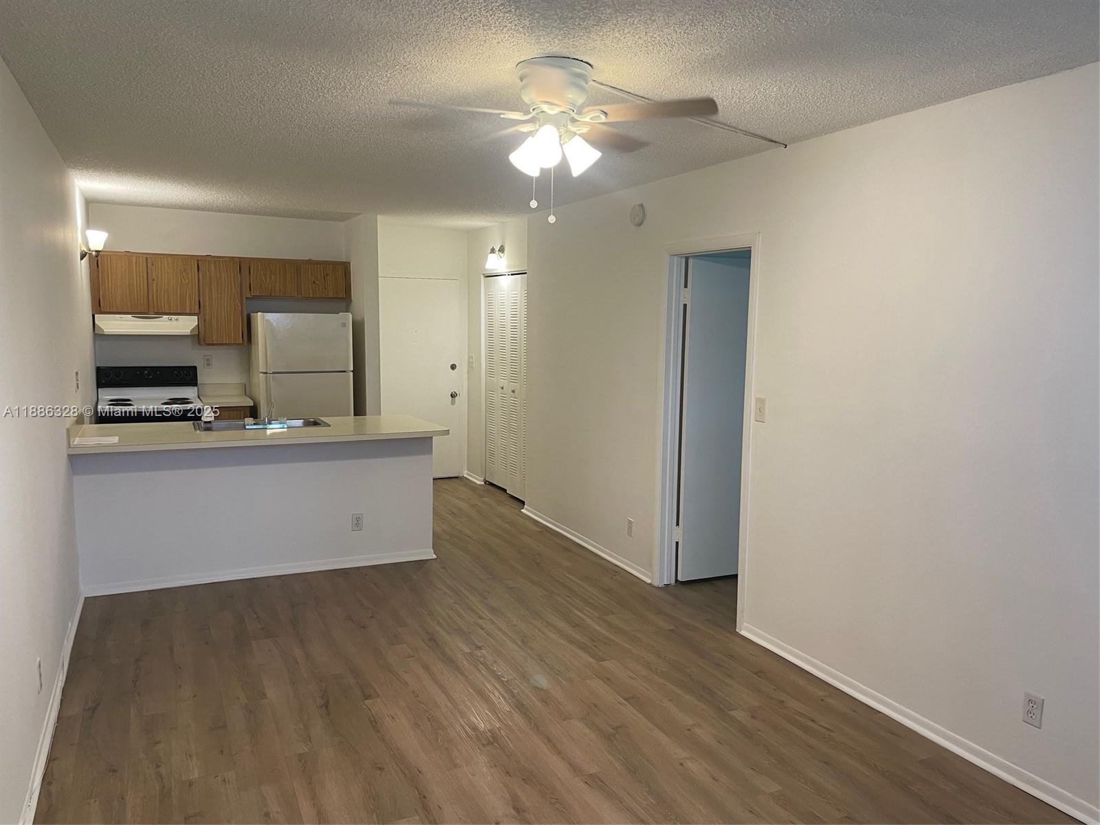 CORAL SPRINGS TOWER CLUB - Residential Lease