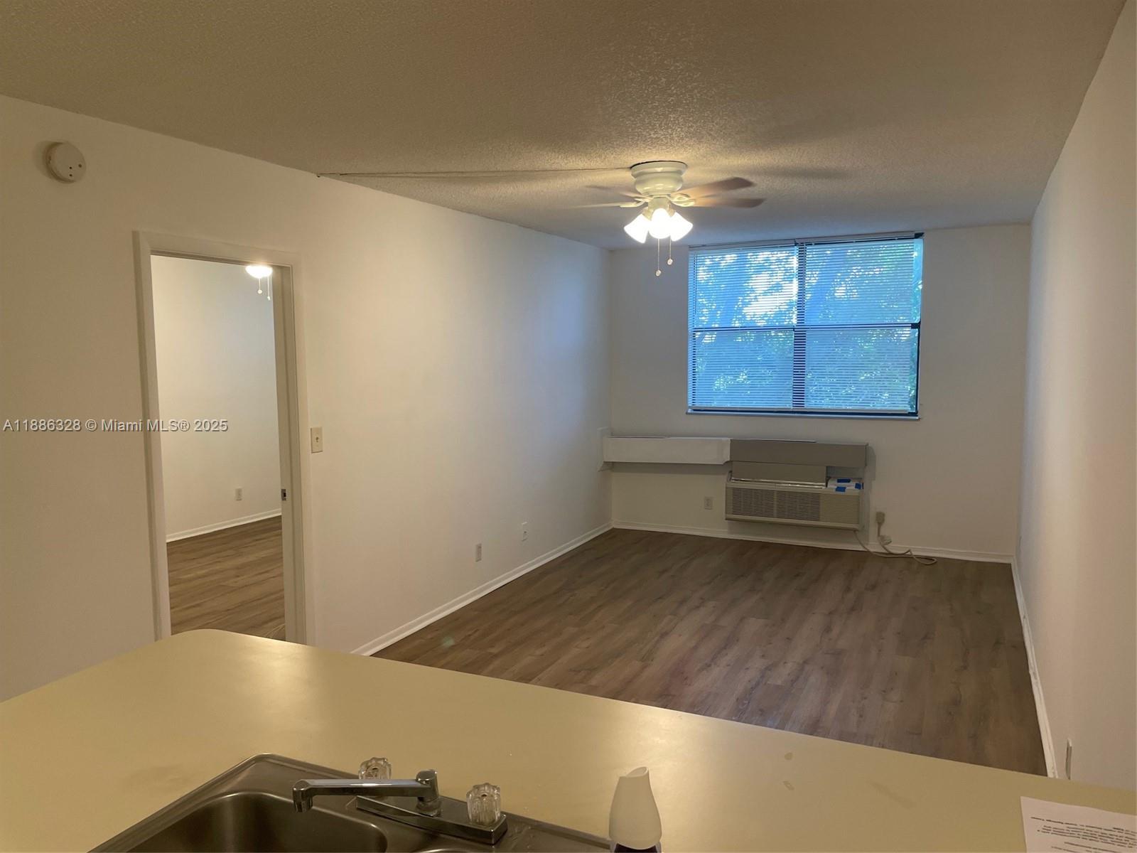 CORAL SPRINGS TOWER CLUB - Residential Lease