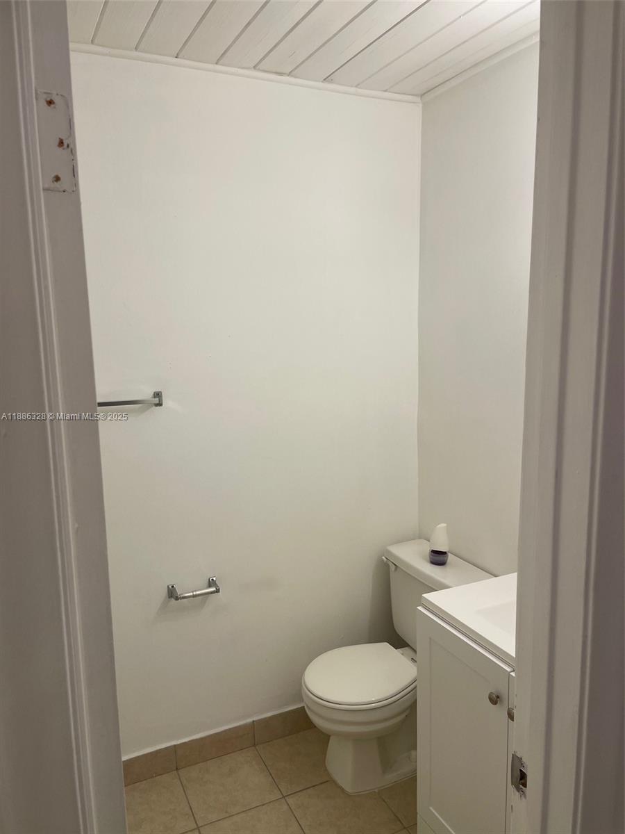 CORAL SPRINGS TOWER CLUB - Residential Lease