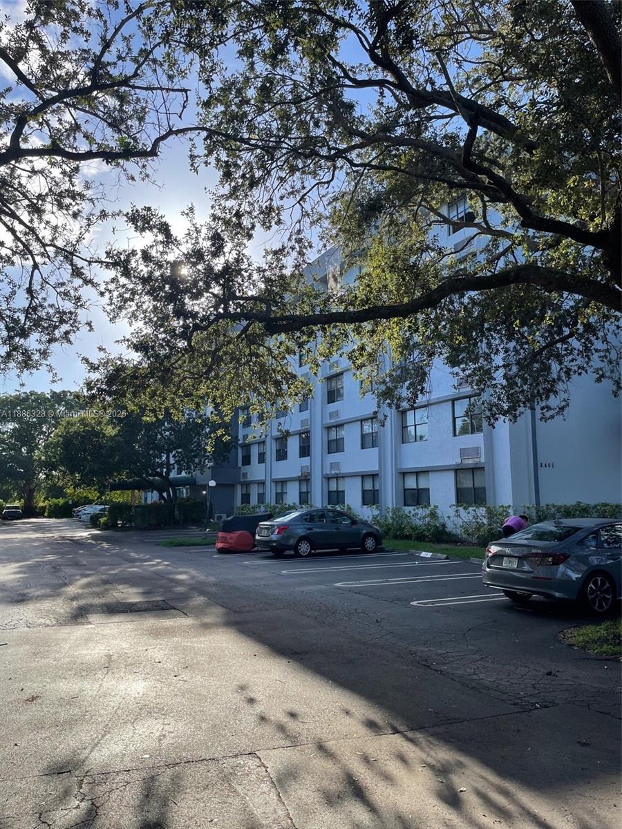 CORAL SPRINGS TOWER CLUB - Residential Lease