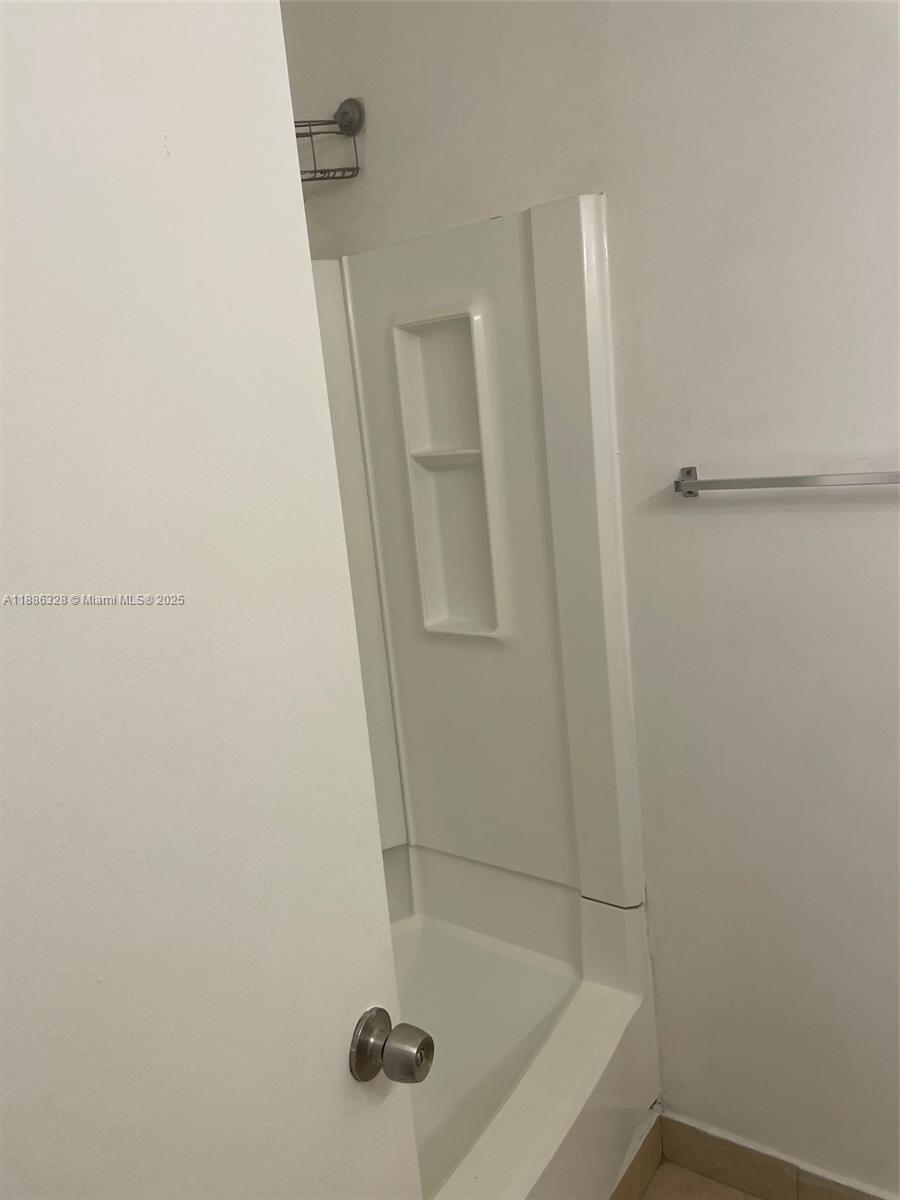 CORAL SPRINGS TOWER CLUB - Residential Lease