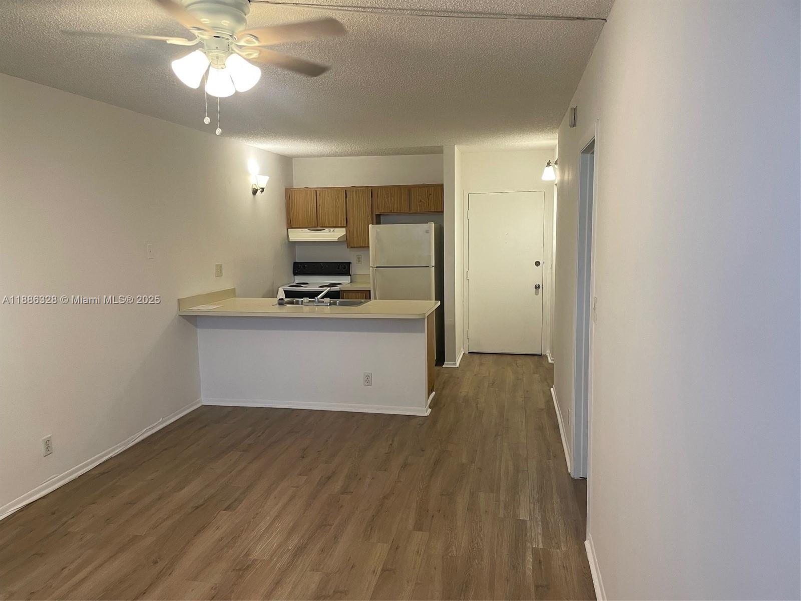 CORAL SPRINGS TOWER CLUB - Residential Lease